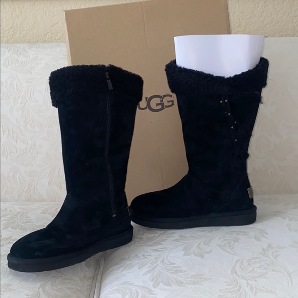 Ugg Black Tall Boots Zip size 5 NEW